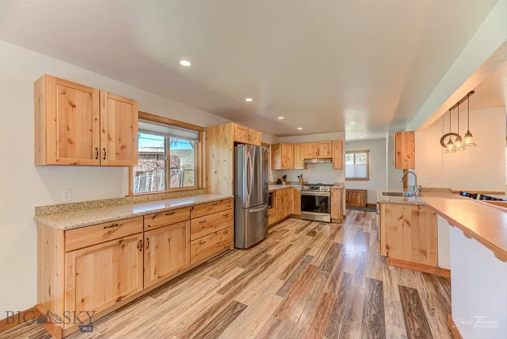 3925 W Us Highway 12 Helena MT 59601