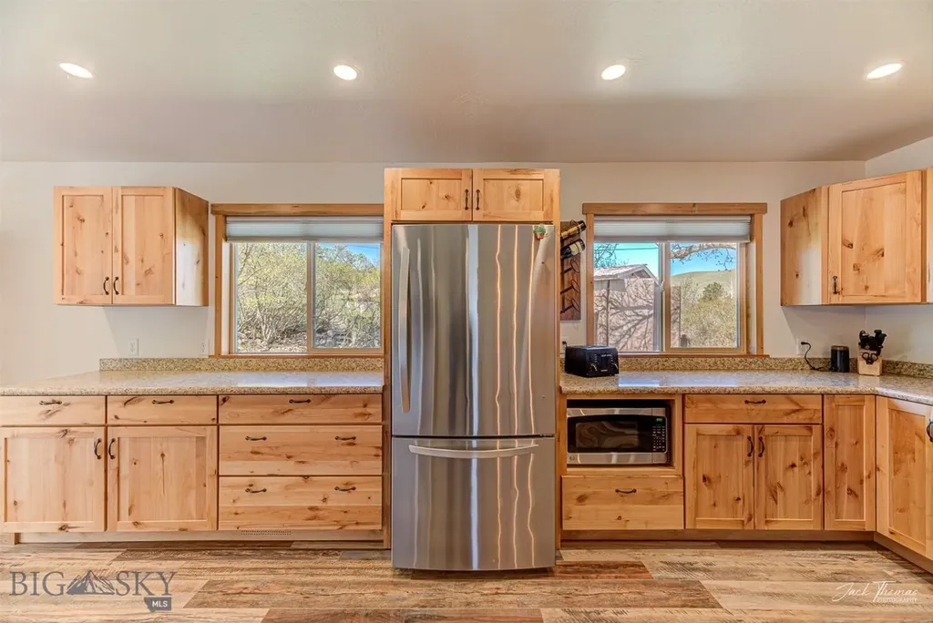 3925 W Us Highway 12 Helena MT 59601