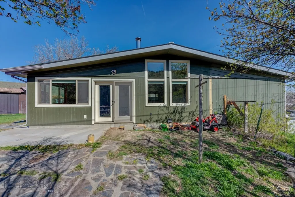 3925 W Us Highway 12 Helena MT 59601