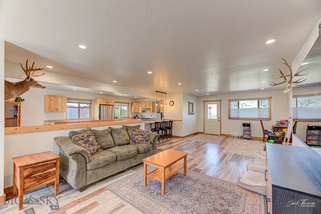 3925 W Us Highway 12 Helena MT 59601