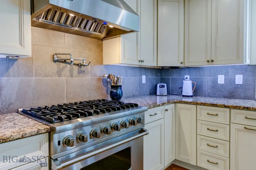30 Gardner Park Bozeman MT 59715