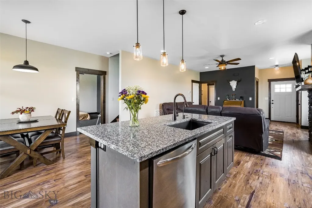 10 Amber Way Three Forks MT 59752