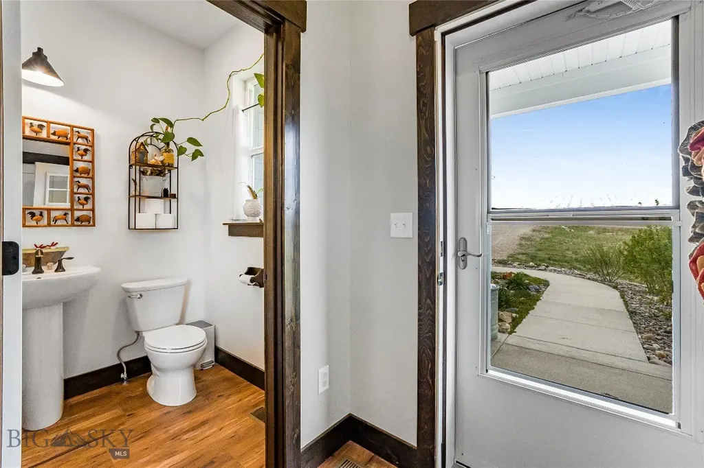 10 Amber Way Three Forks MT 59752