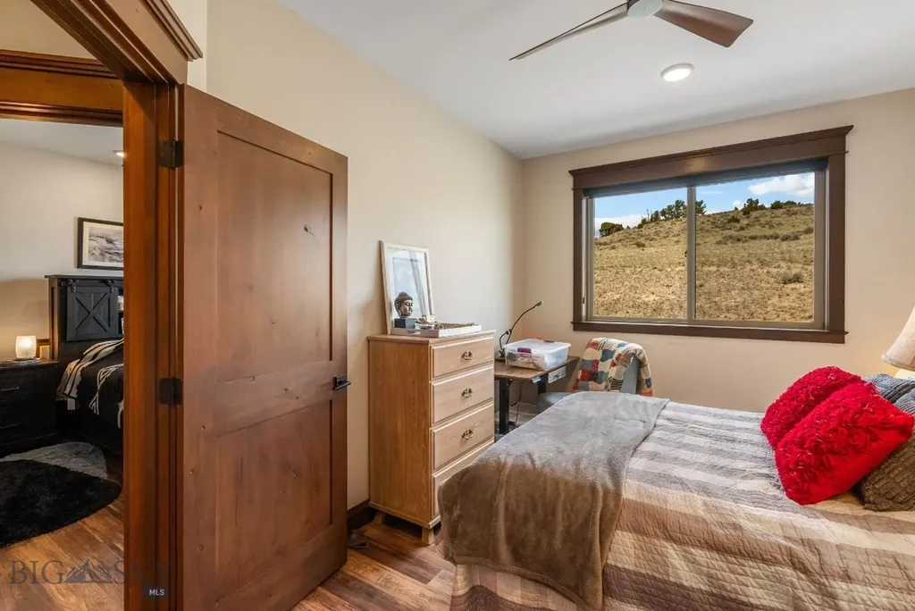 100 Saddle Ridge Manhattan MT 59741
