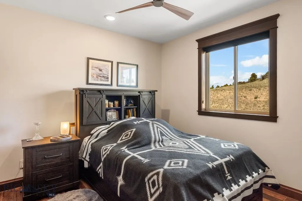 100 Saddle Ridge Manhattan MT 59741