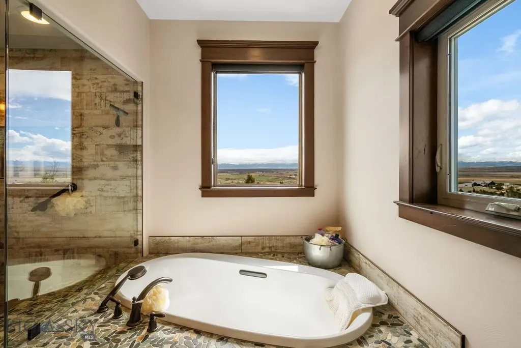 100 Saddle Ridge Manhattan MT 59741