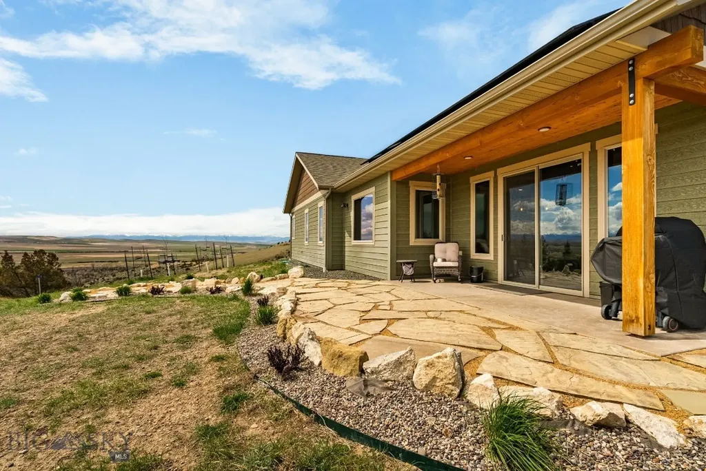 100 Saddle Ridge Manhattan MT 59741