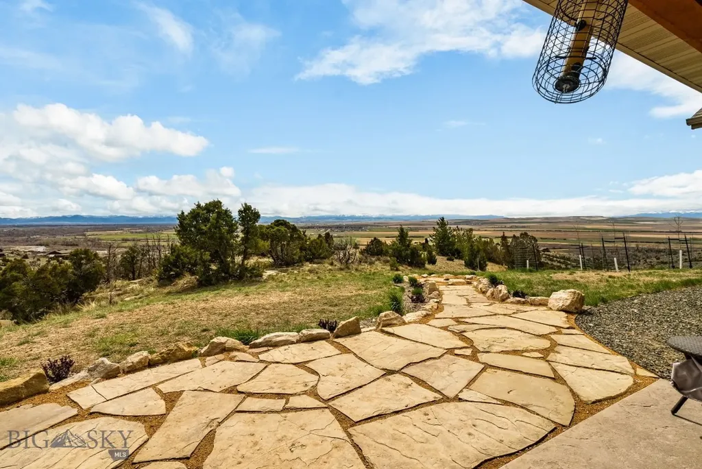 100 Saddle Ridge Manhattan MT 59741