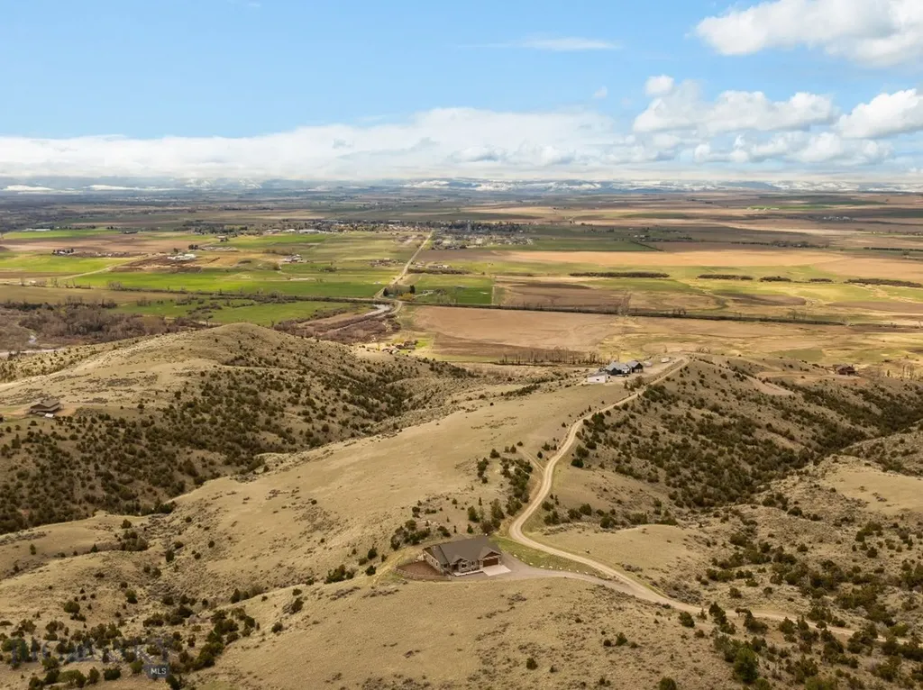 100 Saddle Ridge Manhattan MT 59741