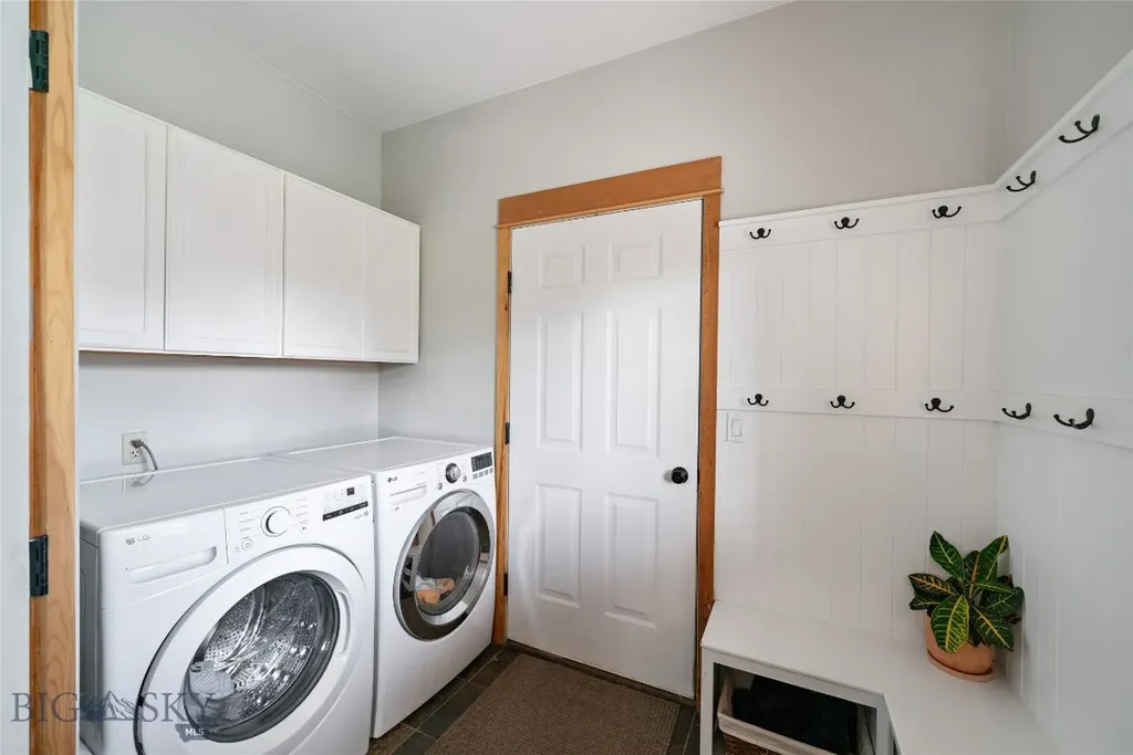 16 Harvester Lane Belgrade MT 59714