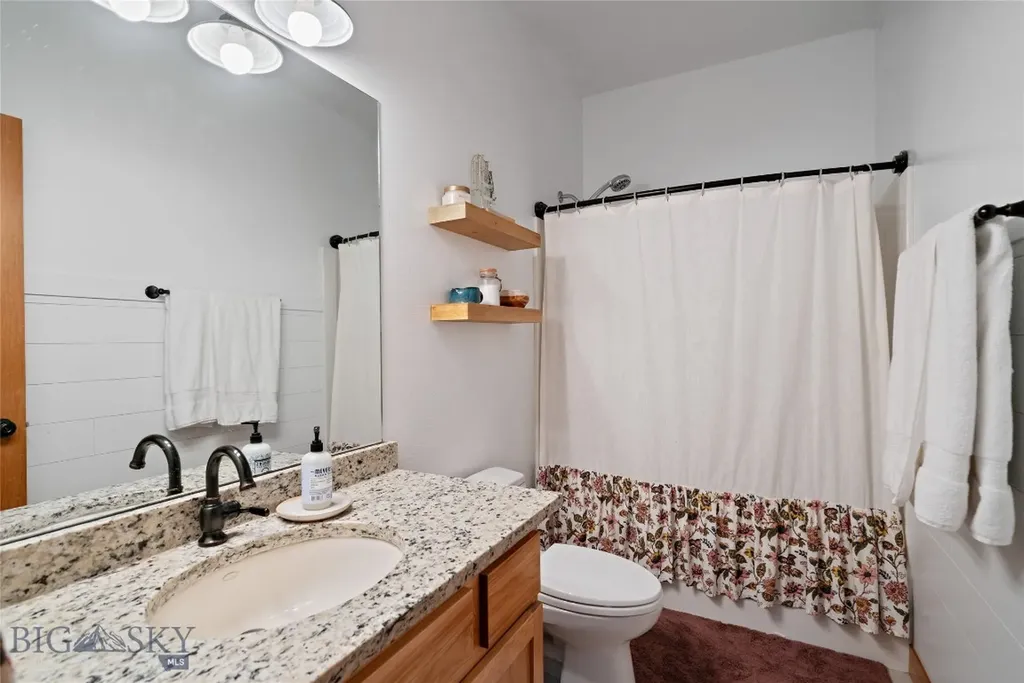 16 Harvester Lane Belgrade MT 59714