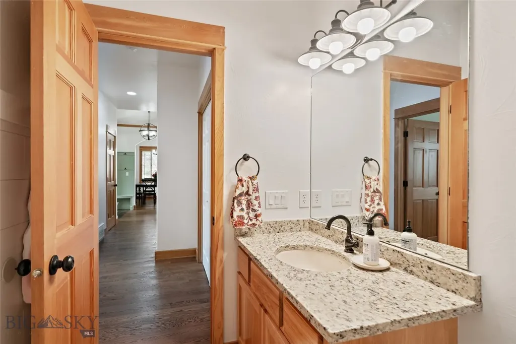 16 Harvester Lane Belgrade MT 59714