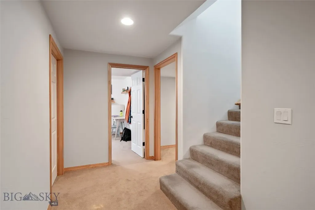 16 Harvester Lane Belgrade MT 59714