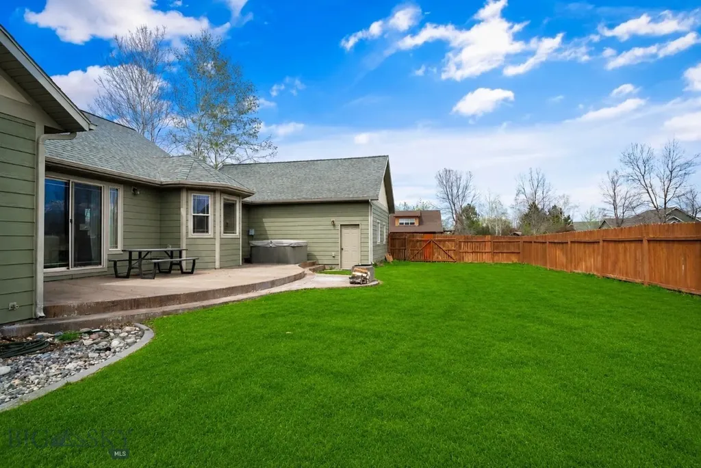 16 Harvester Lane Belgrade MT 59714