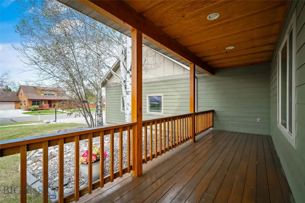 16 Harvester Lane Belgrade MT 59714