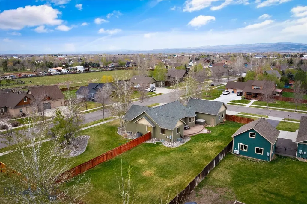 16 Harvester Lane Belgrade MT 59714