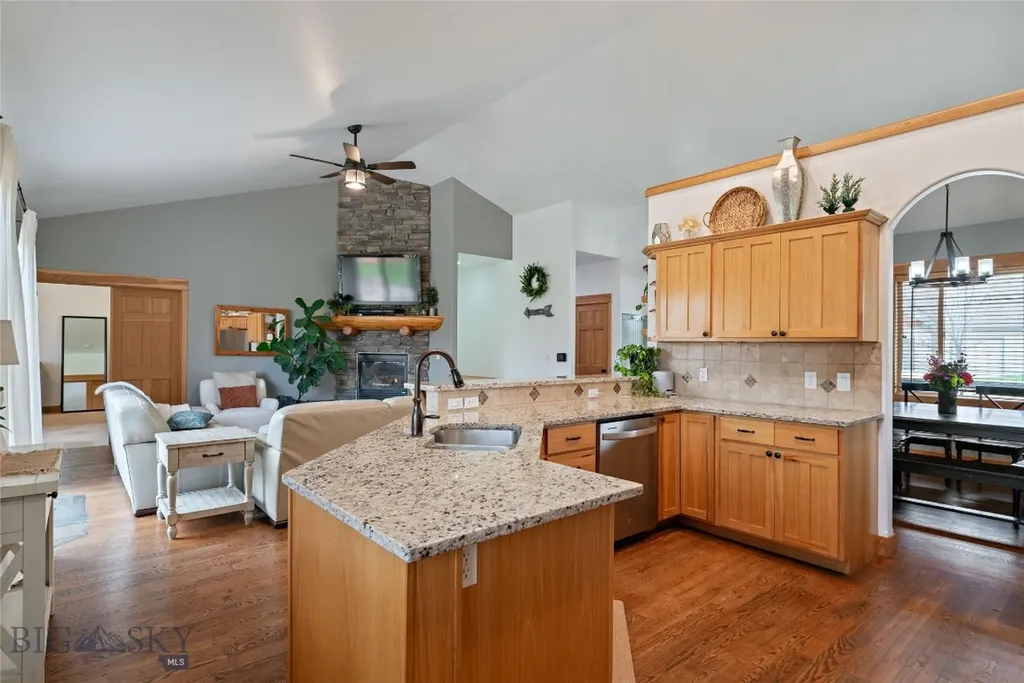 16 Harvester Lane Belgrade MT 59714