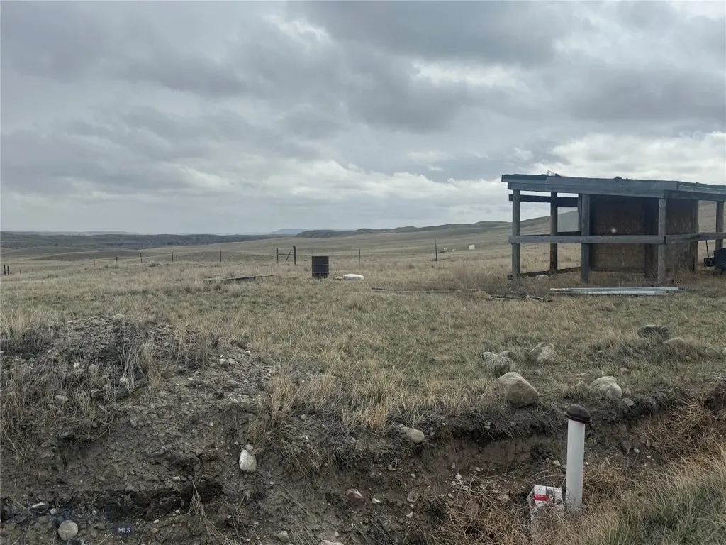 2273 E Pishkun Lane Augusta MT 59410