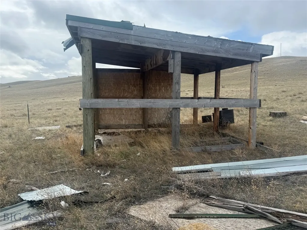 2273 E Pishkun Lane Augusta MT 59410