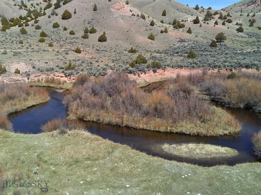 6275 Lower Grasshopper Road Dillon MT 59725