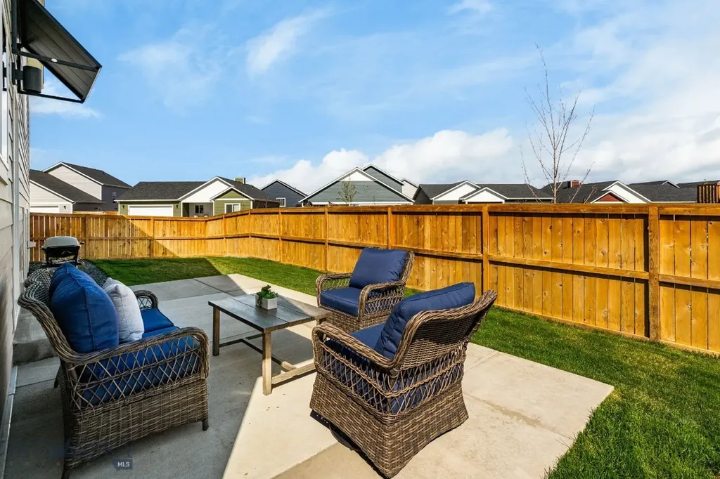 707 Thrice Loop Belgrade MT 59714