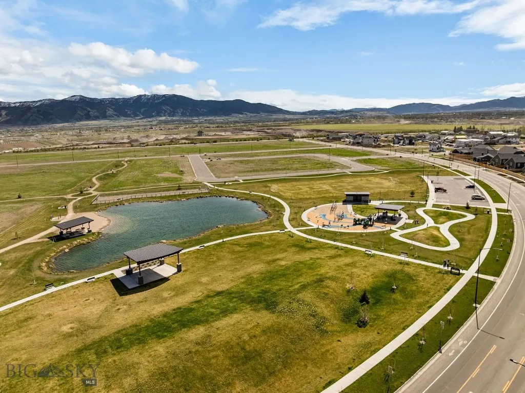 707 Thrice Loop Belgrade MT 59714