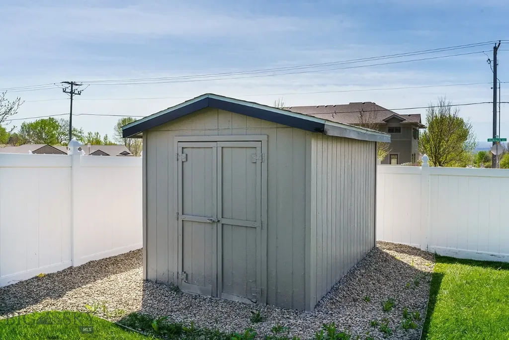 2911 Snowcrest Drive Billings MT 59102
