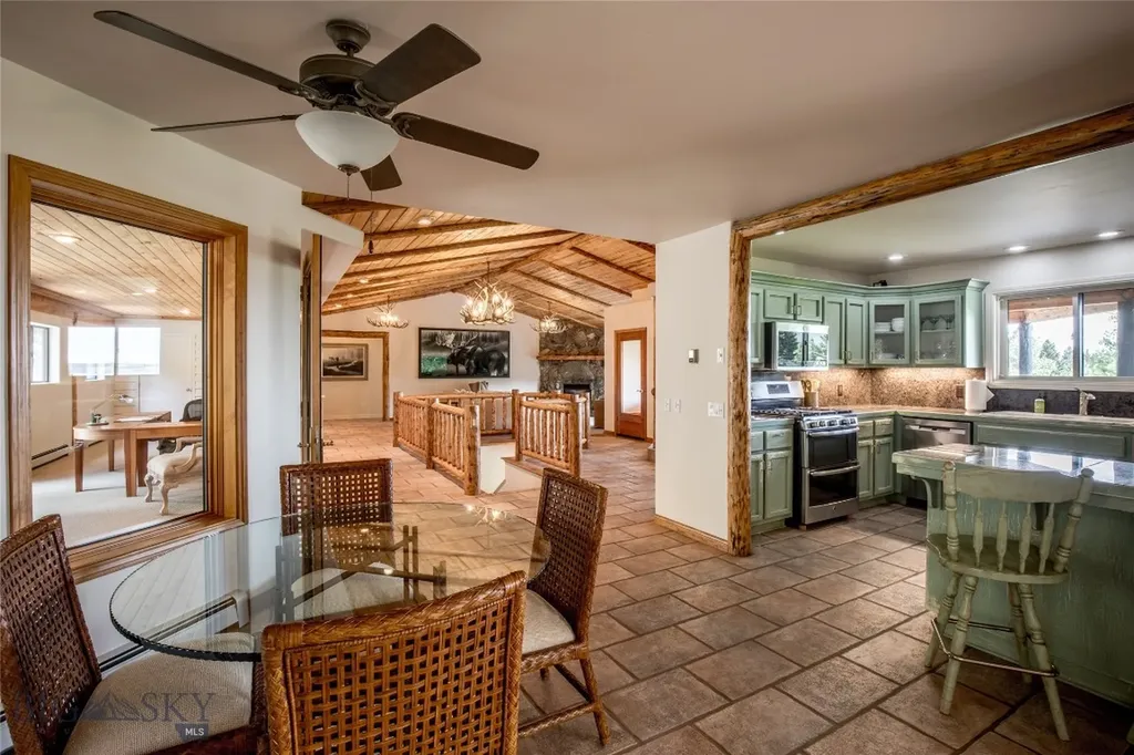 952 N Meadow Creek Road Mcallister MT 59740