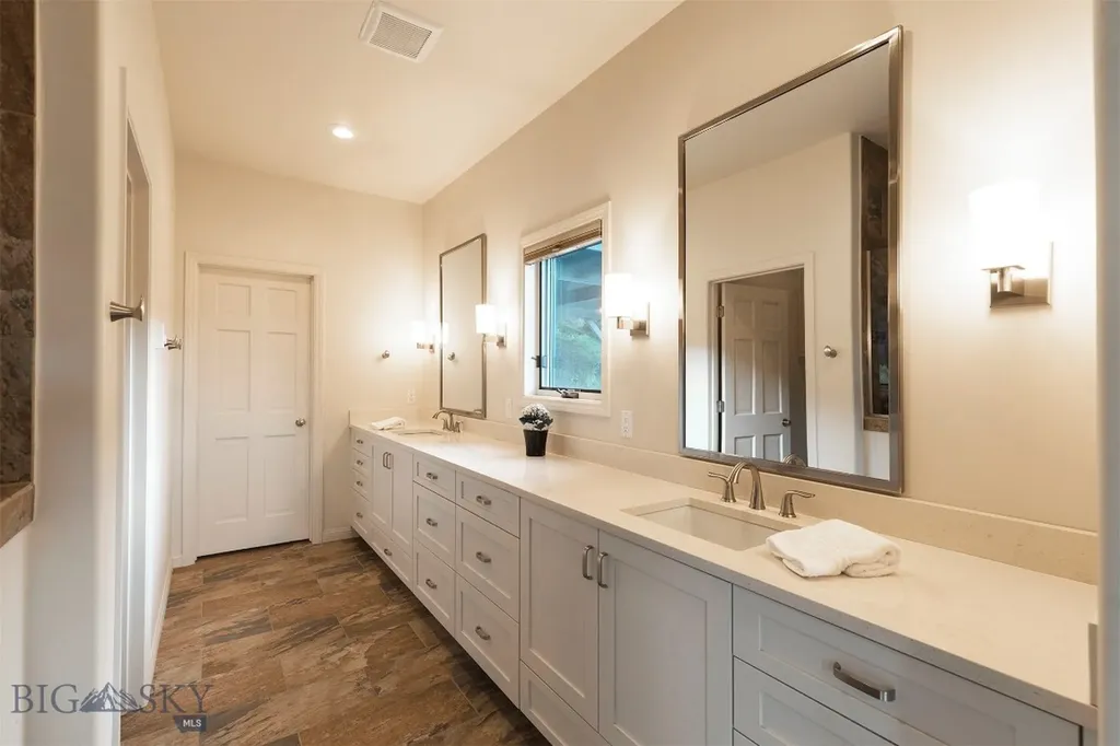 952 N Meadow Creek Road Mcallister MT 59740