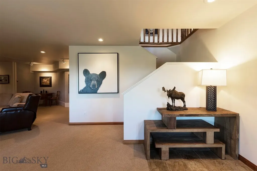952 N Meadow Creek Road Mcallister MT 59740