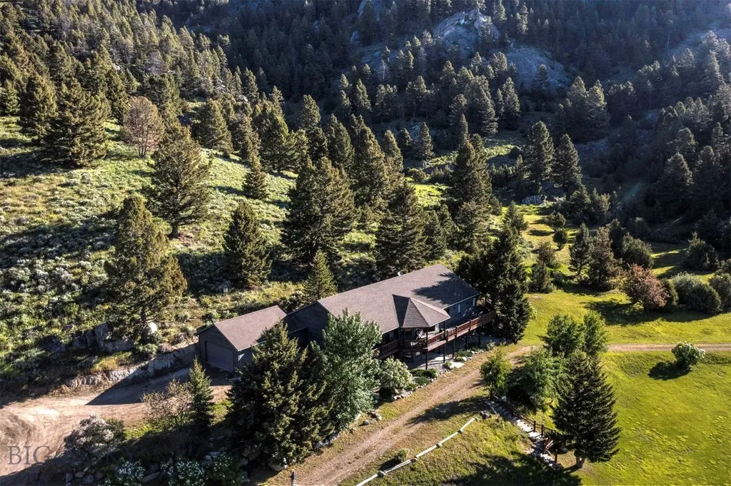 952 N Meadow Creek Road Mcallister MT 59740