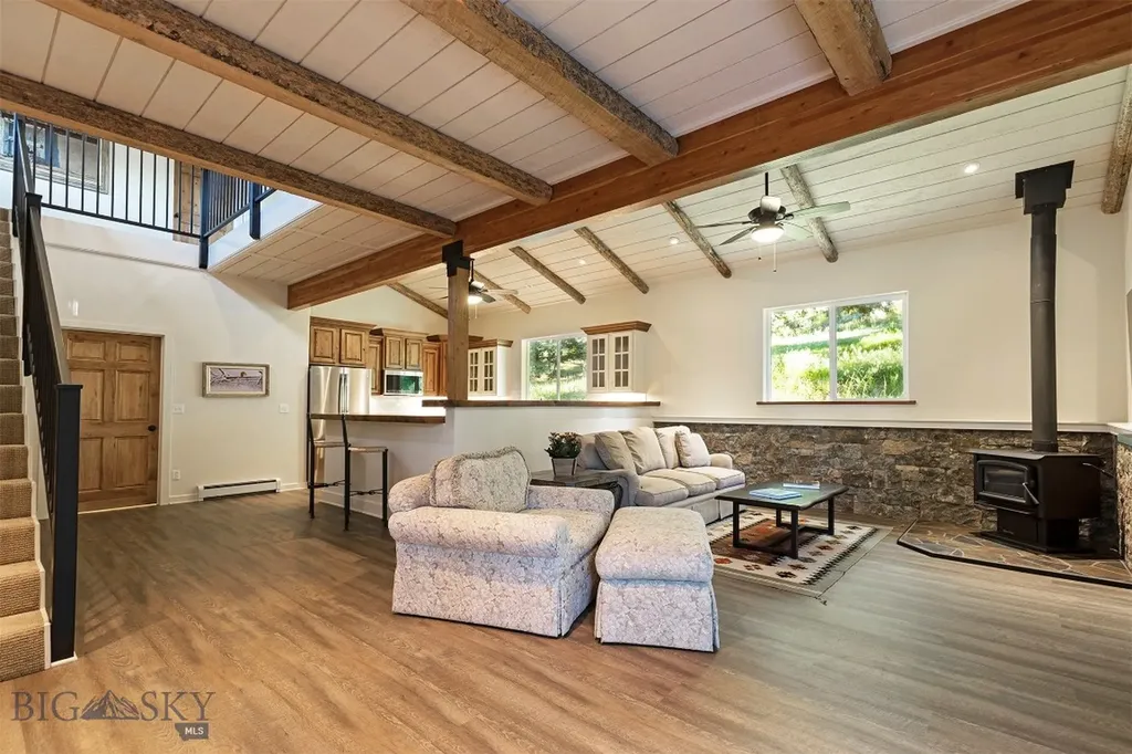 952 N Meadow Creek Road Mcallister MT 59740