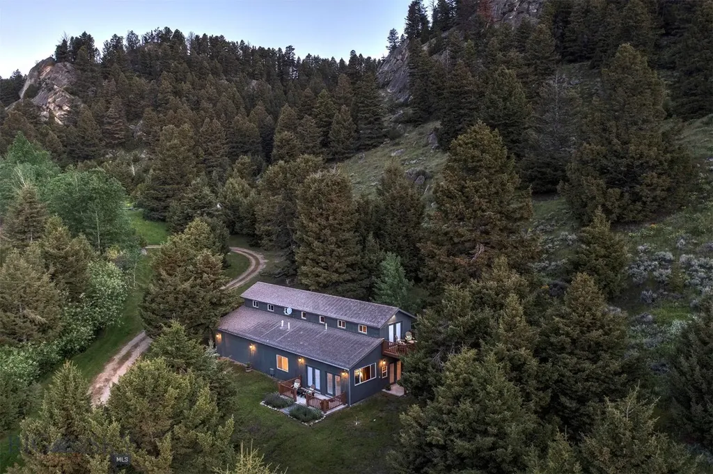952 N Meadow Creek Road Mcallister MT 59740