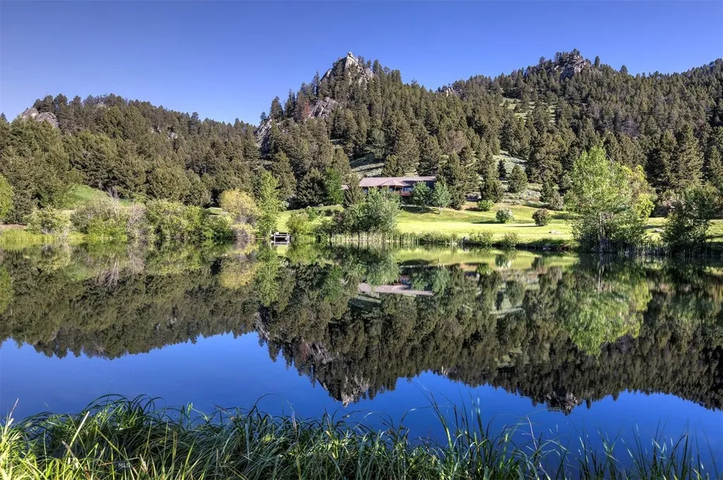 952 N Meadow Creek Road Mcallister MT 59740