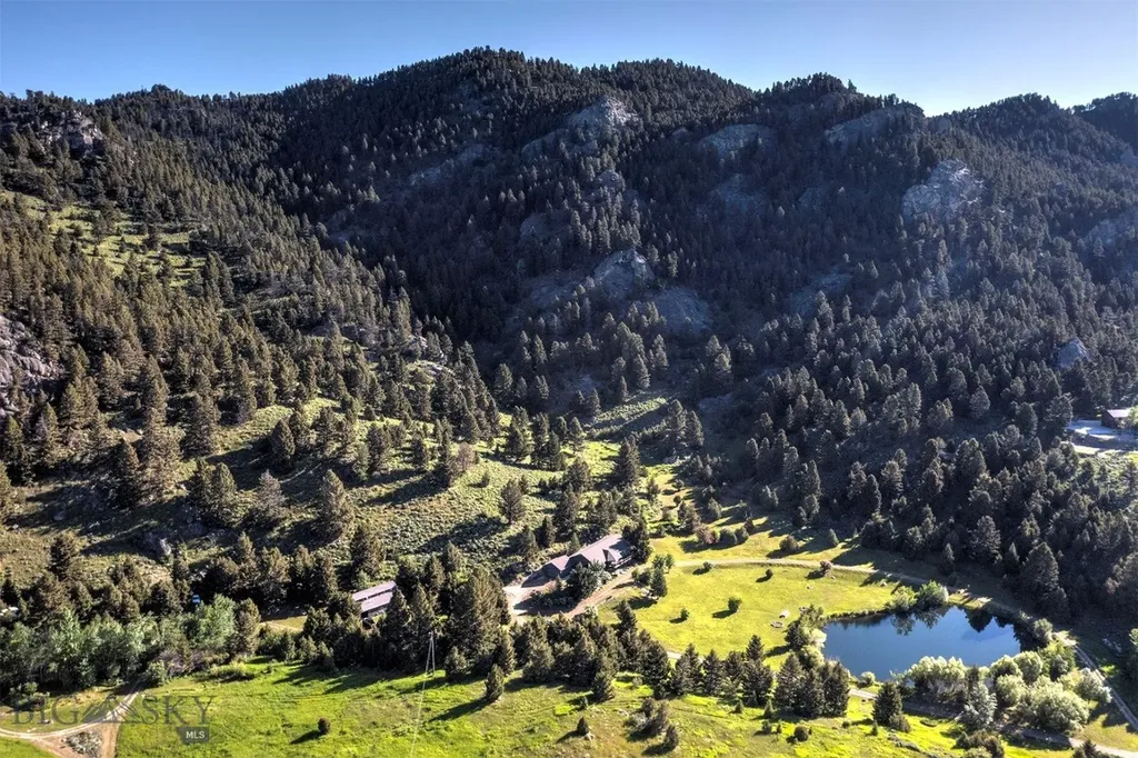 952 N Meadow Creek Road Mcallister MT 59740