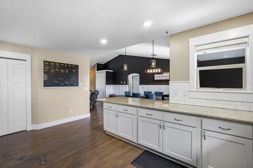 138 E Shade Tree Lane Manhattan MT 59741