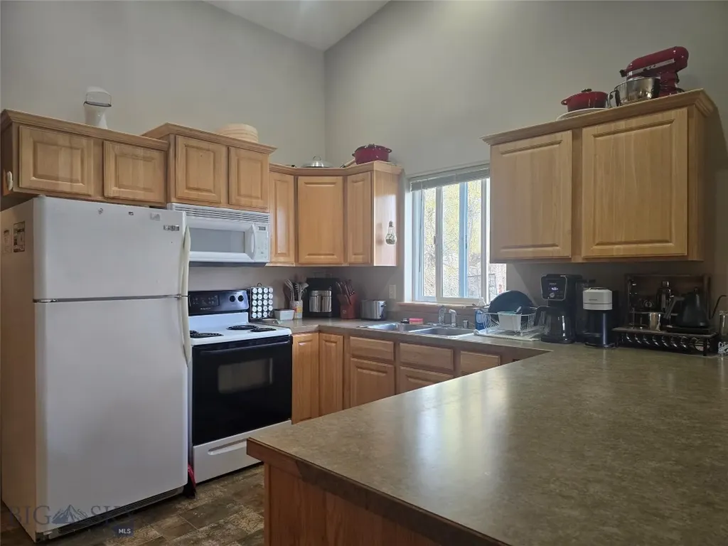 305 Boundary Street Sheridan MT 59749