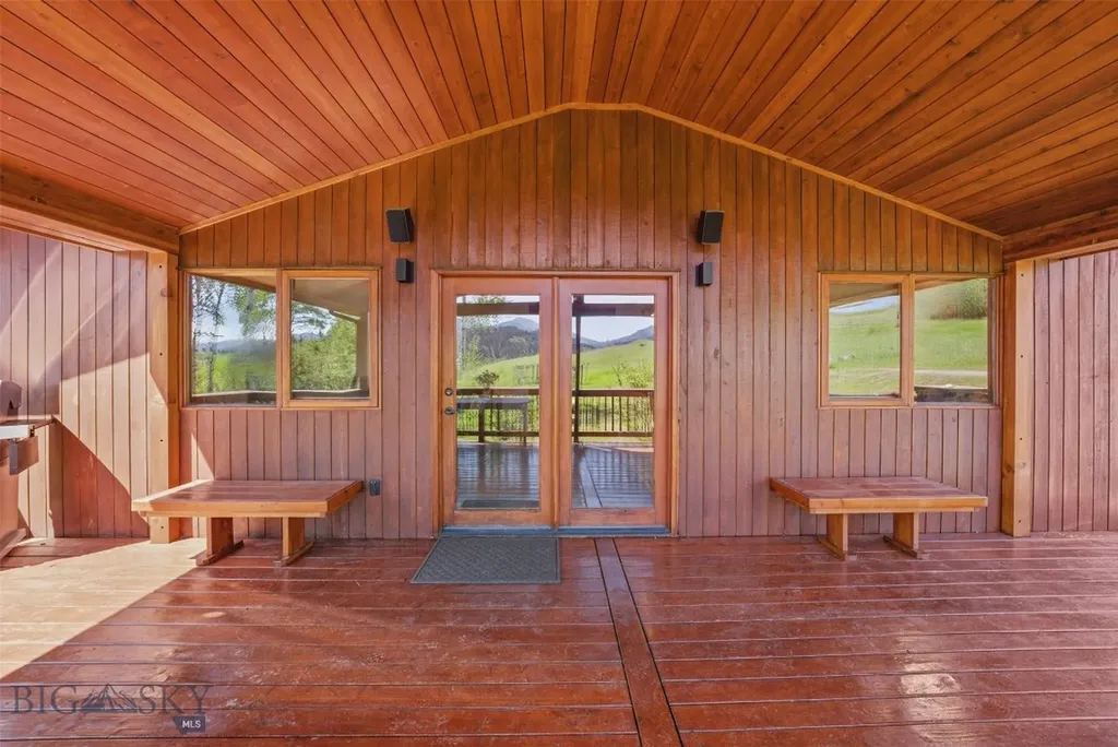 761 Sunny Bear Road Bozeman MT 59715