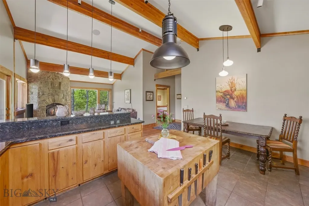 761 Sunny Bear Road Bozeman MT 59715