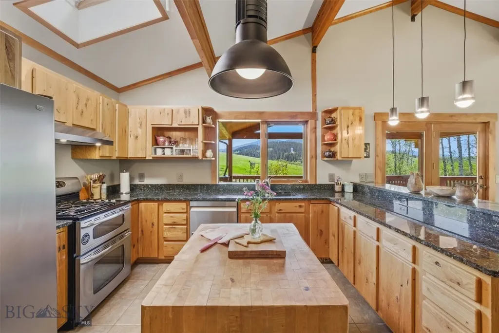 761 Sunny Bear Road Bozeman MT 59715