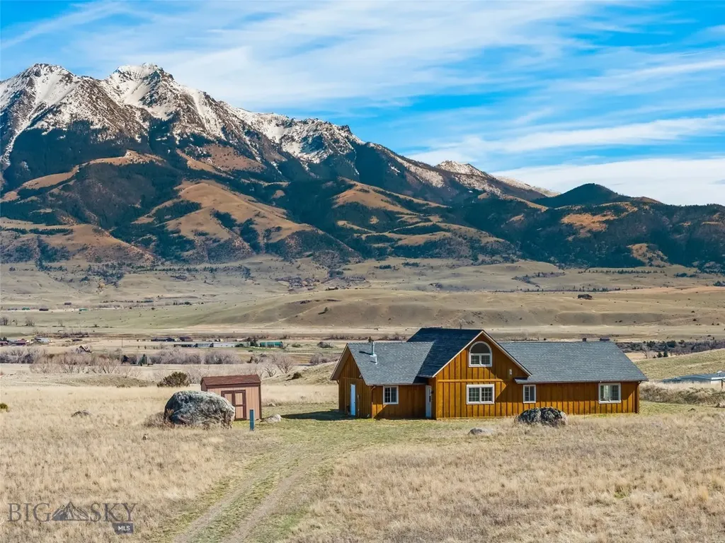 6 Rock View Lane Emigrant MT 59027