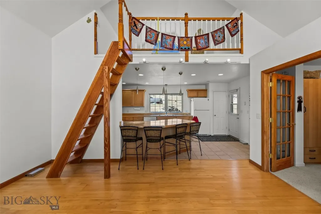 6 Rock View Lane Emigrant MT 59027