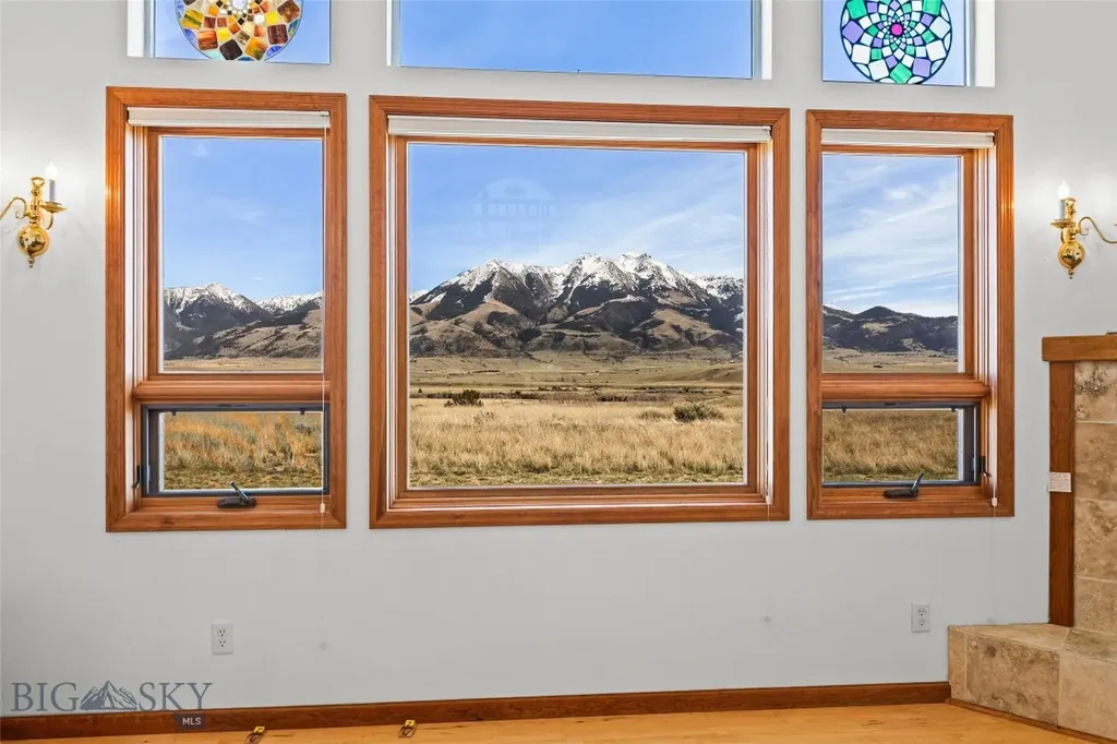 6 Rock View Lane Emigrant MT 59027