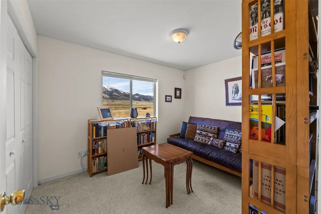 6 Rock View Lane Emigrant MT 59027