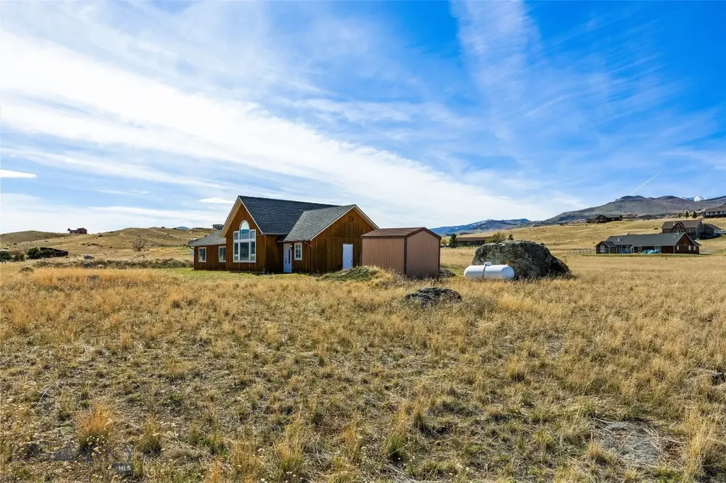 6 Rock View Lane Emigrant MT 59027