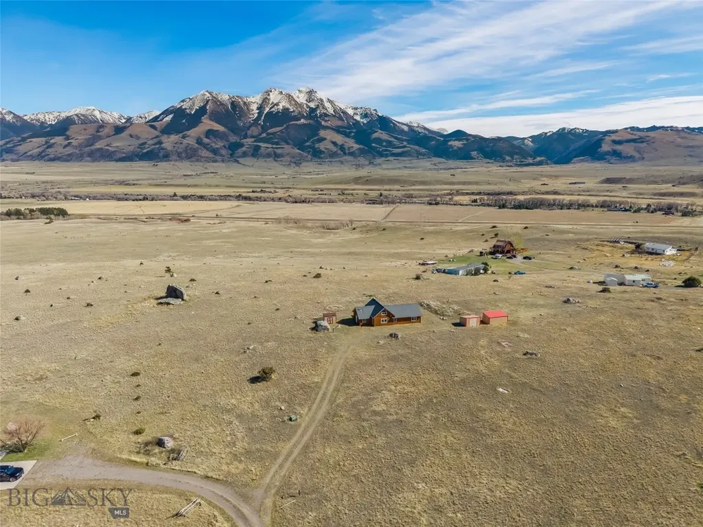 6 Rock View Lane Emigrant MT 59027