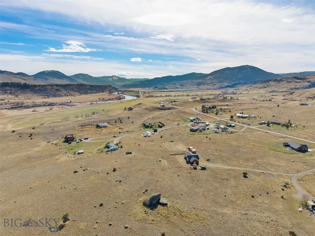 6 Rock View Lane Emigrant MT 59027