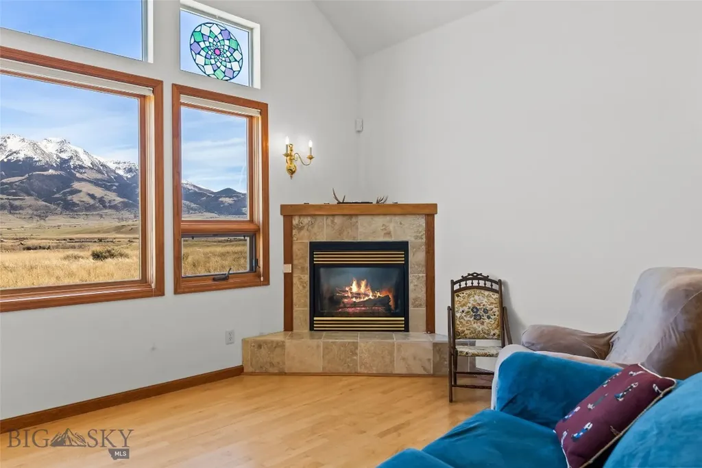 6 Rock View Lane Emigrant MT 59027