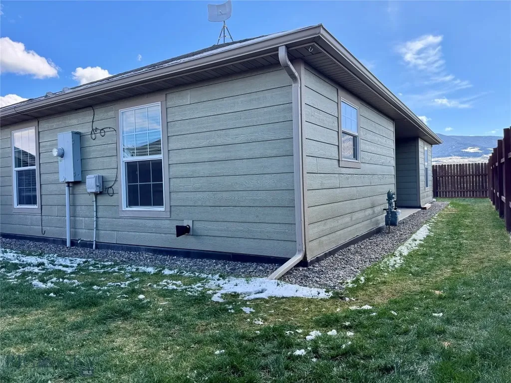 1220 W Reservoir Street Livingston MT 59047