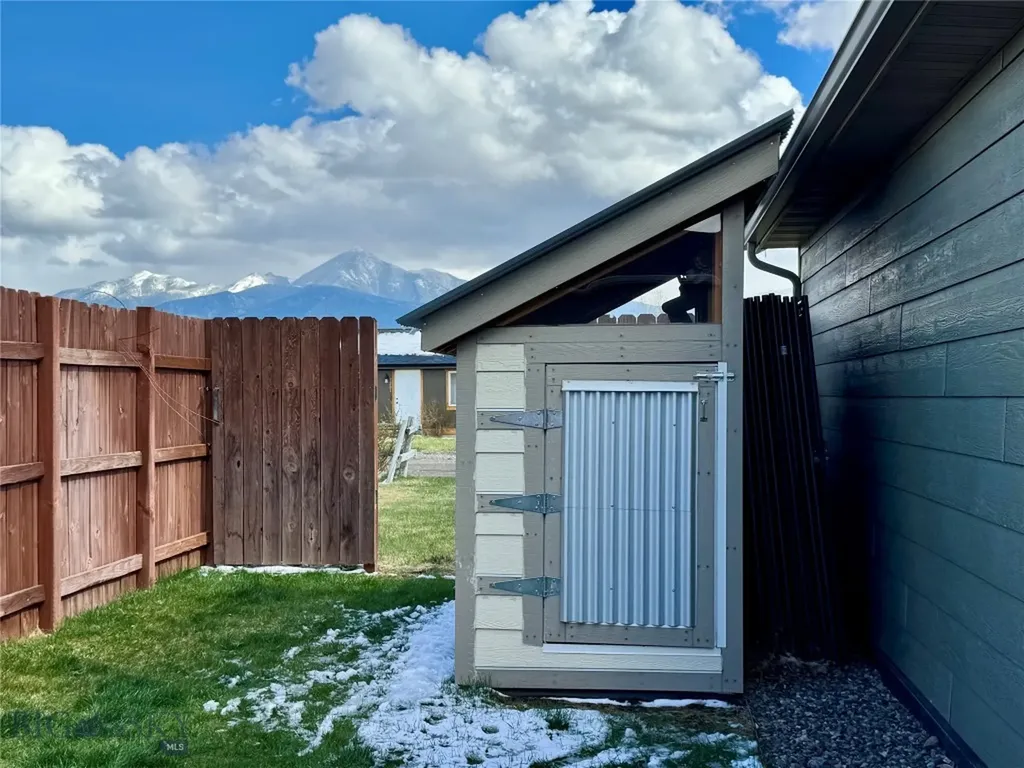 1220 W Reservoir Street Livingston MT 59047